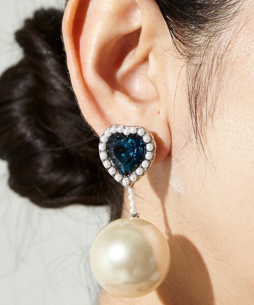 PAMEO POSE PEARL EARRINGS
