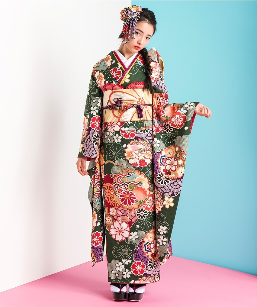 三松 華栄