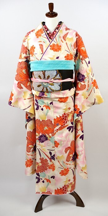 撫松庵 牡丹に菊と桜