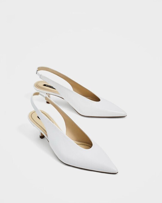 ZARA バックストラップレザーヒールシューズ
