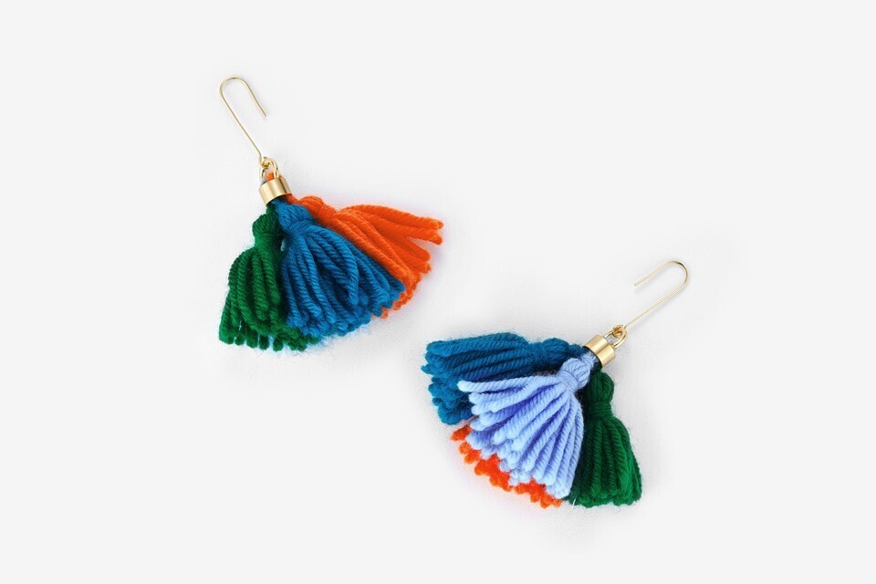 MONDAY EDITION Wool Tassel Earrings