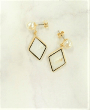 mia trim 【m-006P パールWH】フォーマイカパールピアス
