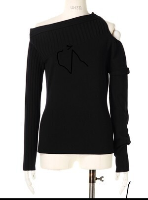 UN3D. ASYMME SLD KT TOP