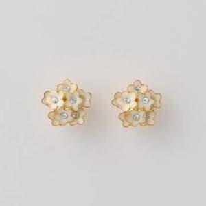 Petite robe noire フラワーピアス