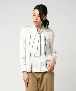 ANAYI トリアセサテンピンタックBL