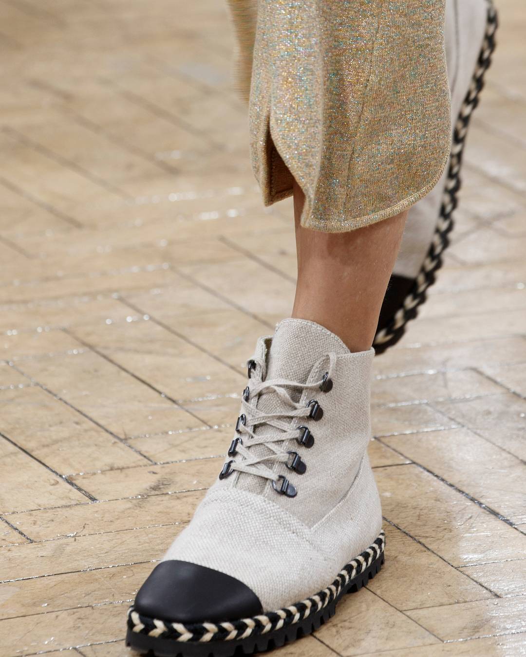 JW ANDERSON SPRING SUMMER 2018 COLLECTION