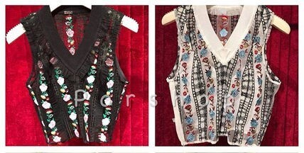 kloset 花柄刺繍Vネックノースリーブトップス