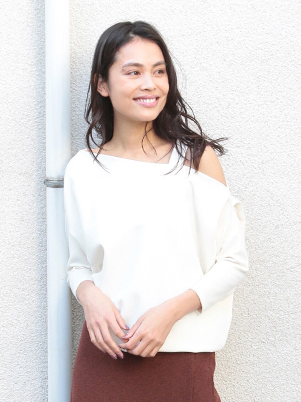 GOUT COMMUN ストレッチポンチアシメプルオーバー