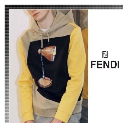FENDI ラバープリントパーカー