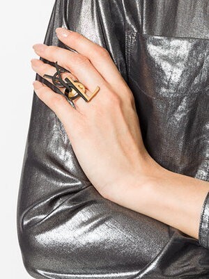 SAINT LAURENT PARIS ロゴリング