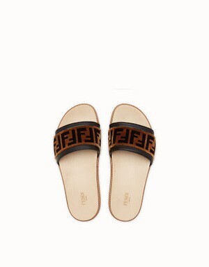 FENDI マルチカラーファブリック サンダル