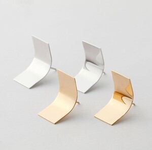 januka BENDピアス