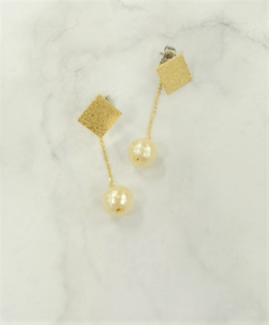 trim 【t-1091P ダイヤ】コットンパールバックキャッチピアス