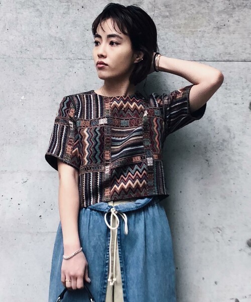 AMERI VINTAGE GOBELINS TAPESTRY TOPS