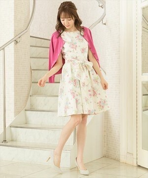 LAISSE PASSE ブーケフラワーワンピース