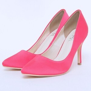 Vivian ポインテッドトゥ9.5cm走れるキレイめパンプス