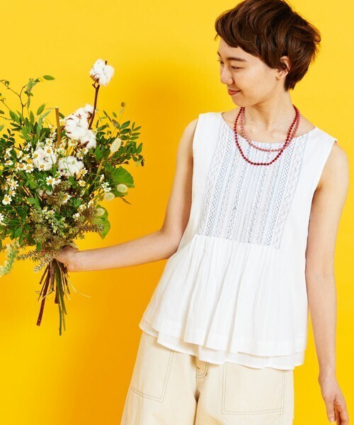 bulle de savon 綿ローン　ピンタックビーズ刺繍ブラウス