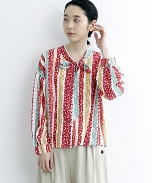 merlot お花柄ストライプトップス