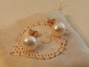 Ouca ファーストピアス