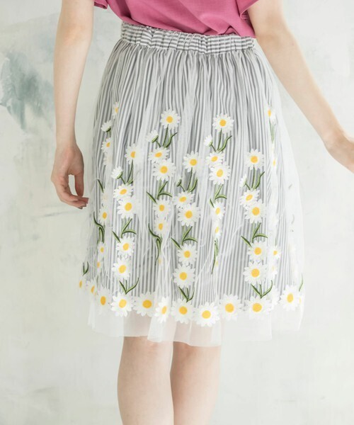 tocco マーガレット刺繍チュール重ねストライプ柄スカート