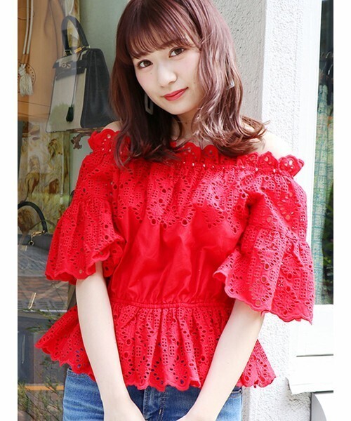 dazzlin コットン刺繍オフショルトップス