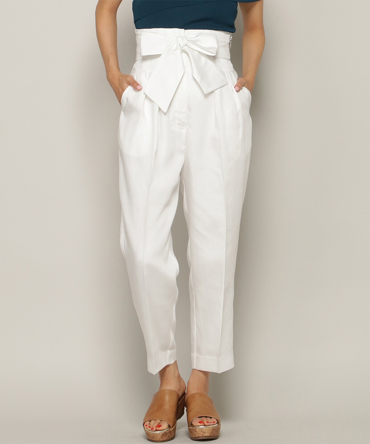 And Couture ハイウエストリボンベルト付きパンツ