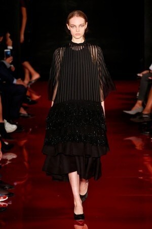 ROCHAS 2018年春夏コレクション