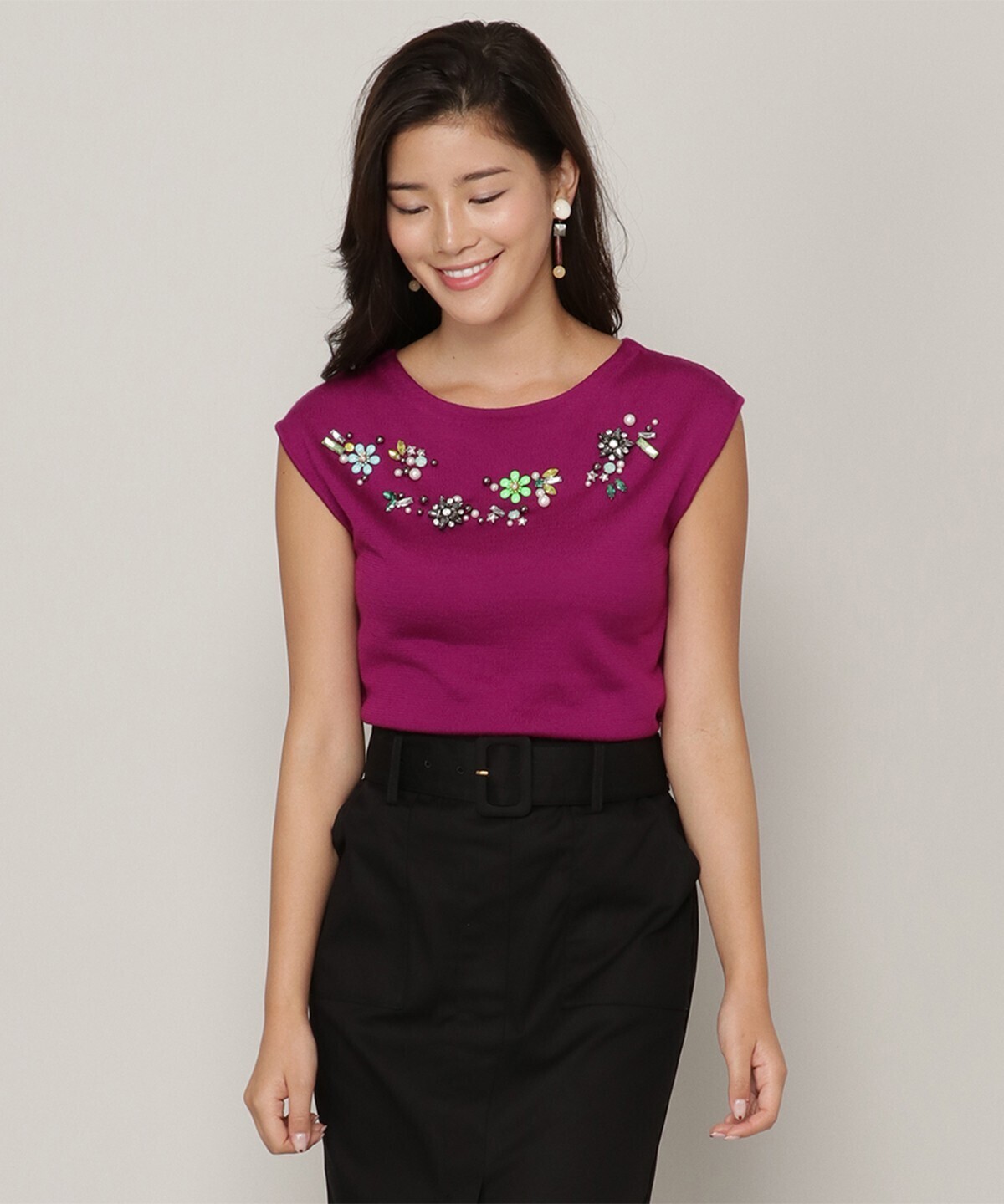 And Couture ネオンビジュー付トップス