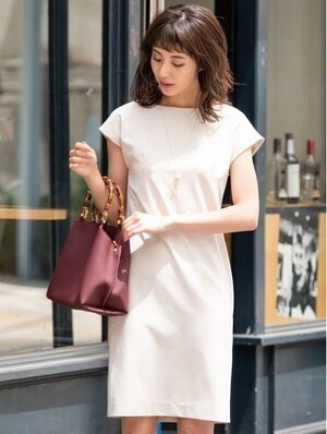TONAL ストレッチツイルノースリワンピース