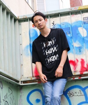 HeM ビックシルエット三段ロゴTee