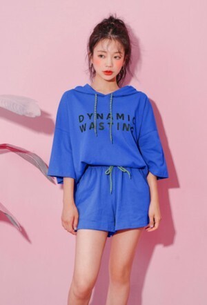 GRL ロゴパーカー×ショートパンツセットアップ