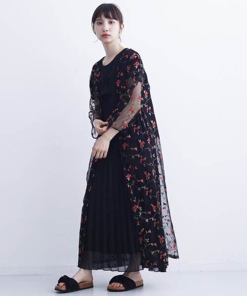 merlot チュール花柄刺繍ロングガウン