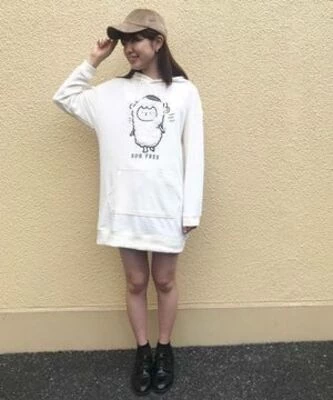 LOEWE ジブリ パーカー 橋本環奈 コレカウ | 橋本環奈さんがInstagramで着用されていたパーカー