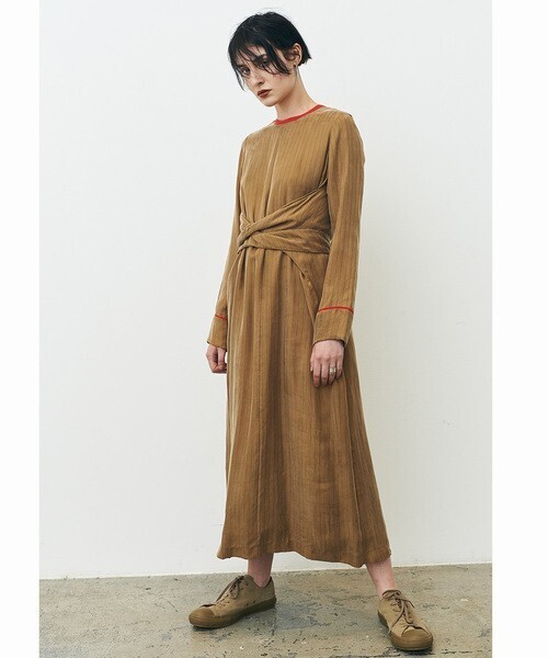 CLANE TWIST DESIGN ONE PIECE