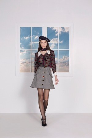 Sretsis 2018-19年秋冬コレクション