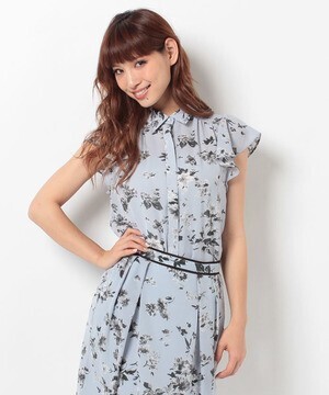 LAISSE PASSE モノトーンフラワープリントブラウス
