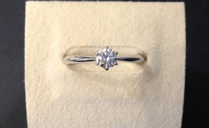 FLAWLESS DIAMOND リリーソリテール0.3ct
