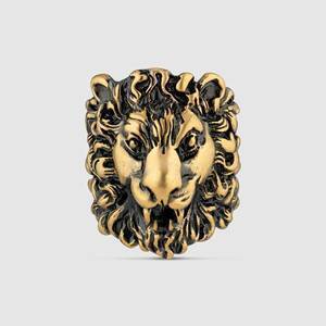 GUCCI ライオンヘッド付き メタル リング