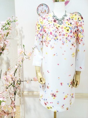 Chesty Flower Gradation Onepiece