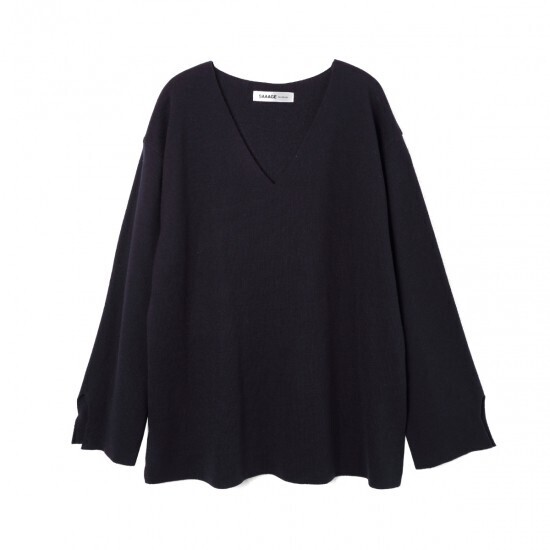 SAAAGE boutique ルーズVネックニット