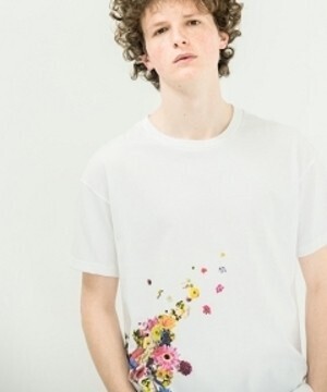 rehacer Flower Butterfly Tシャツ