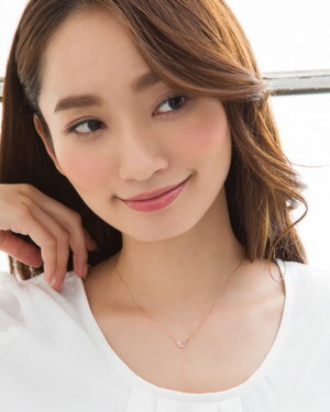 Sweets Jewelry Market 【1293853】 K10YG ブルームーンストーン ダイヤモンド 0.01ct　バタフライ(蝶) ネックレス ペンダント