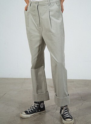 COEL Corduroy Cropped Pants