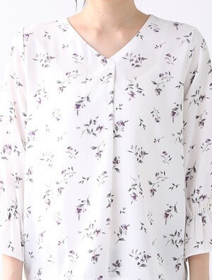 Honeys Ｖネック花柄ブラウス