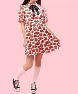 W♡C ストロベリーシャツワンピース