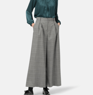 Aquascutum 先染めそもうワイドパンツ