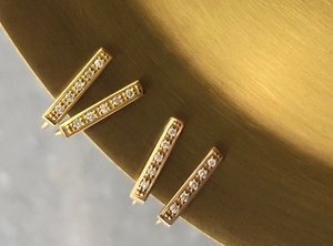 4℃ ダイヤモンドピアス