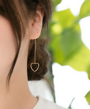 phoebe 【西野カナさん着用】モチーフバックキャッチピアス