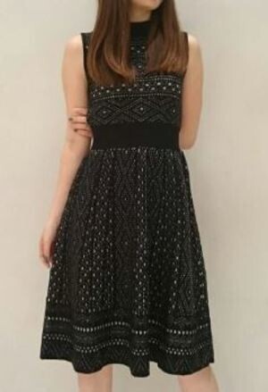 And Couture ダイヤレース柄ニットワンピース