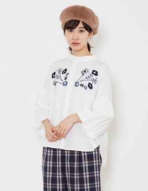 POU DOU DOU フロント刺繍バルーン袖ブラウス